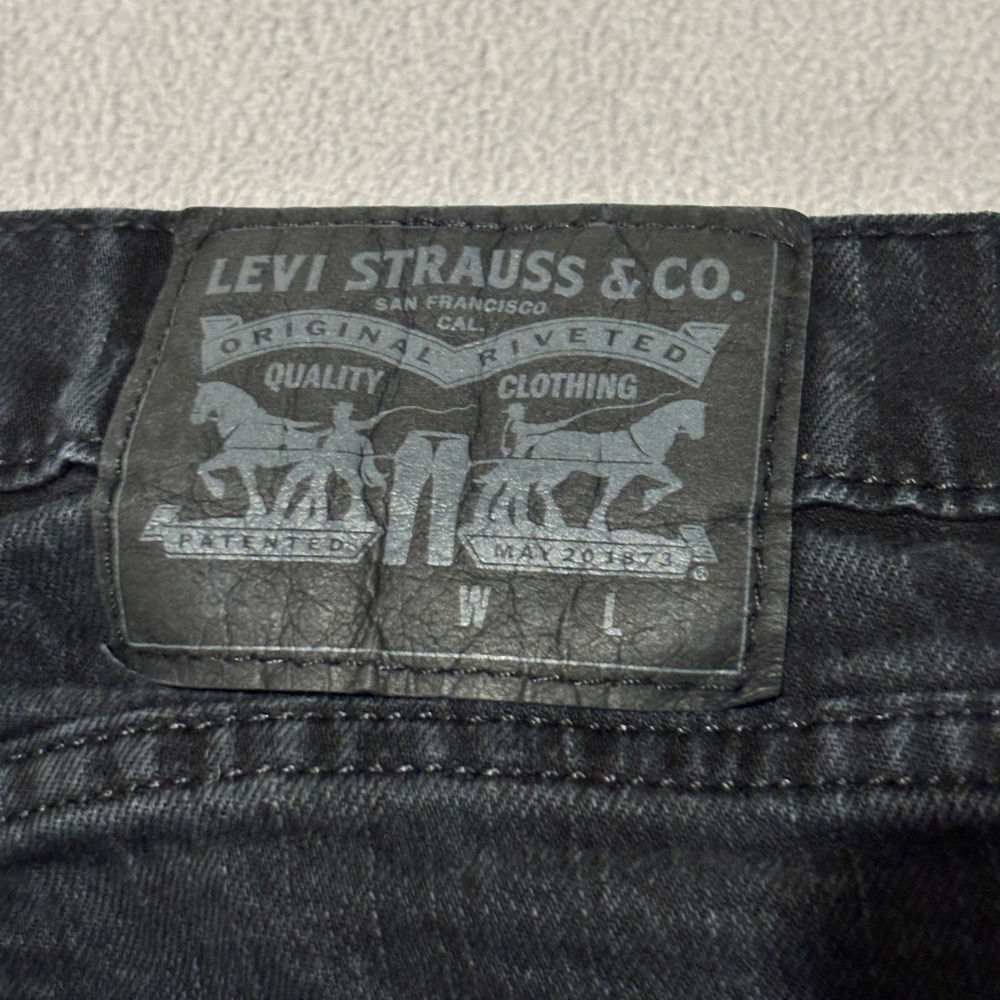 Levis 541 Athletic Taper Mens Black Jeans 34x30 Denim Pants Minimalist - Picture 8 of 8